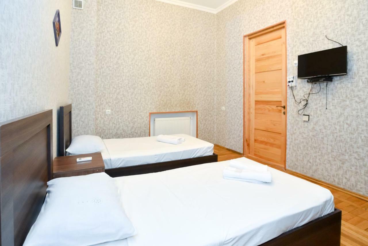 Shin Hotel Akhaltsikhe  Quarto foto