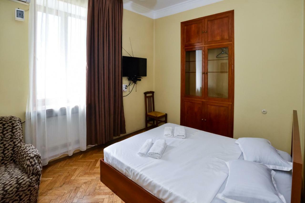 Shin Hotel Akhaltsikhe  Quarto foto